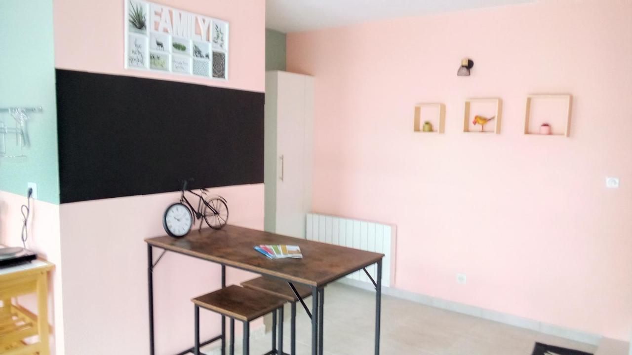 Flat Apartment Le Faouët Екстериор снимка